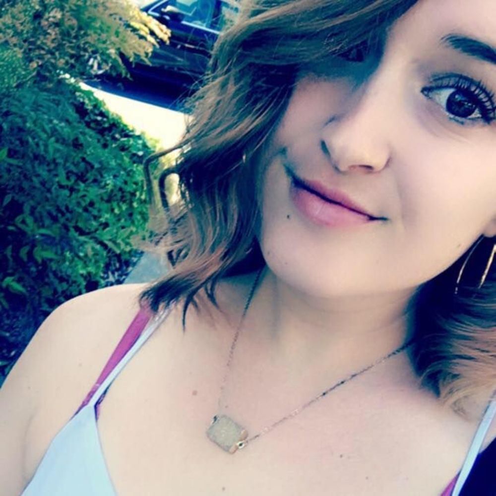 Meet your Posher, April